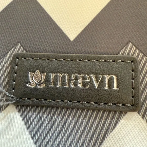 Maevn Women's Chevron Backpack - Grey and White - Picture 7 of 17